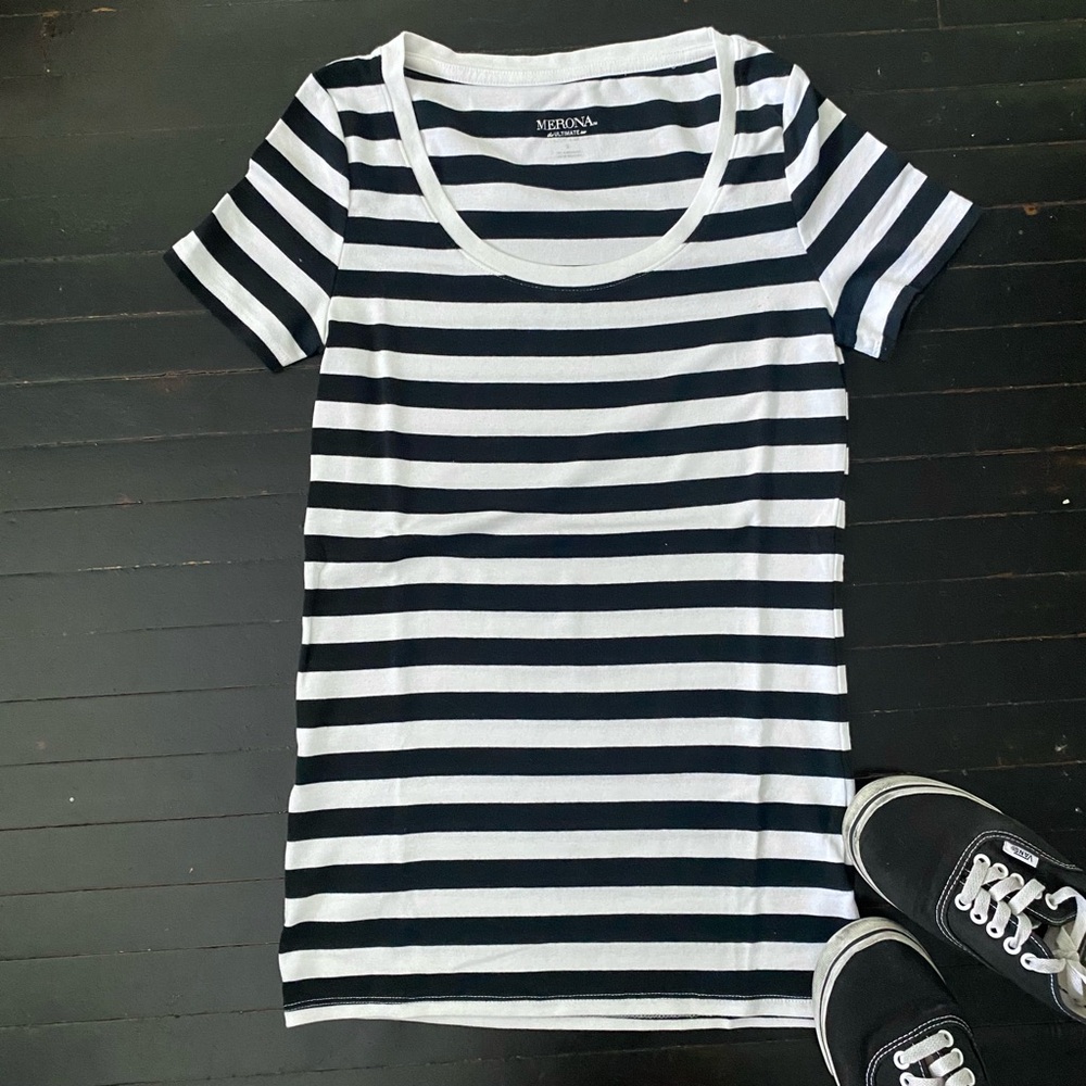 Merona Black & White Scoop Neck The Ultimate Tee